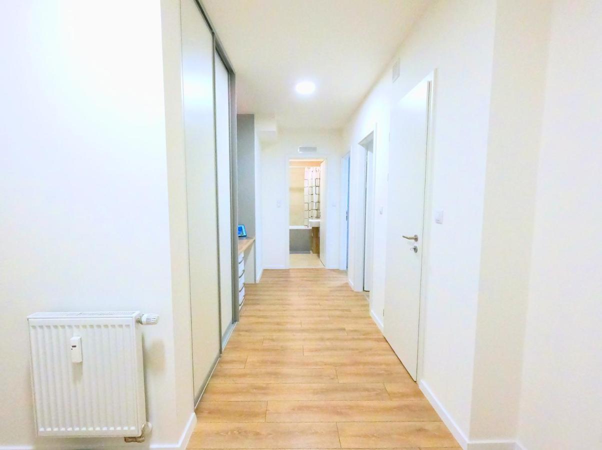 Brand New Apartment By Hockey Stadium Bratislava Eksteriør billede