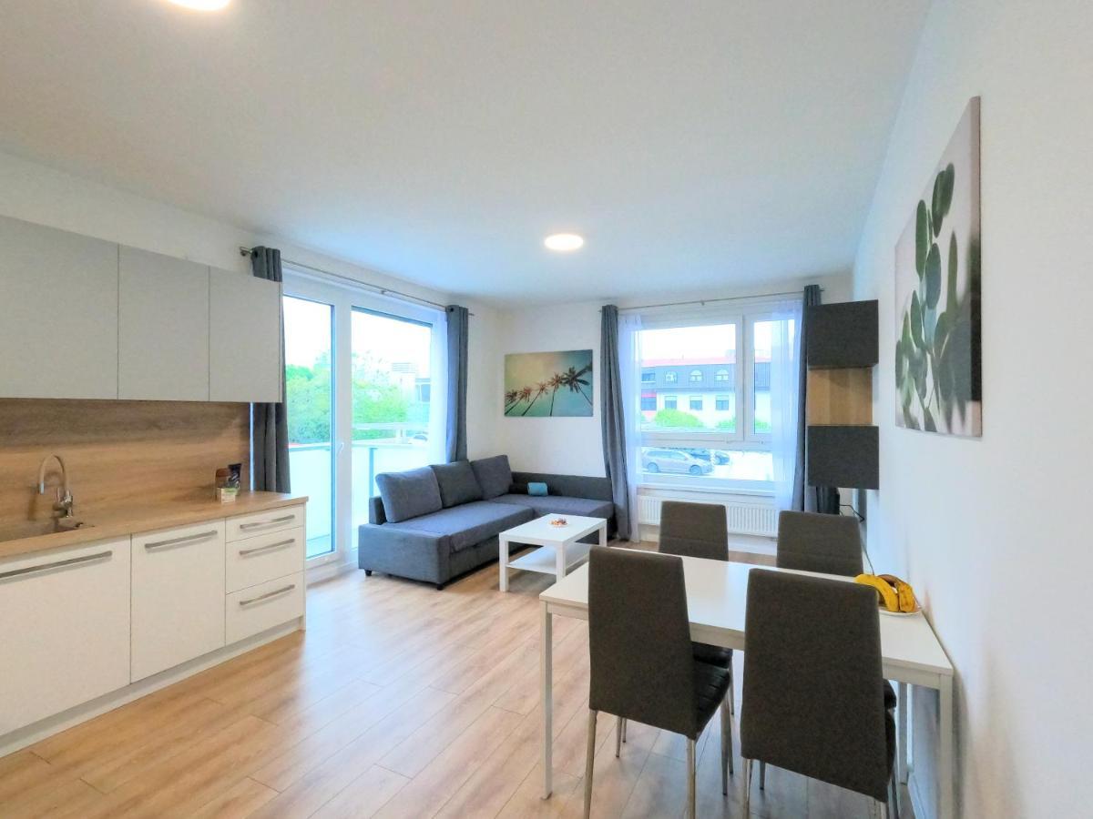 Brand New Apartment By Hockey Stadium Bratislava Eksteriør billede